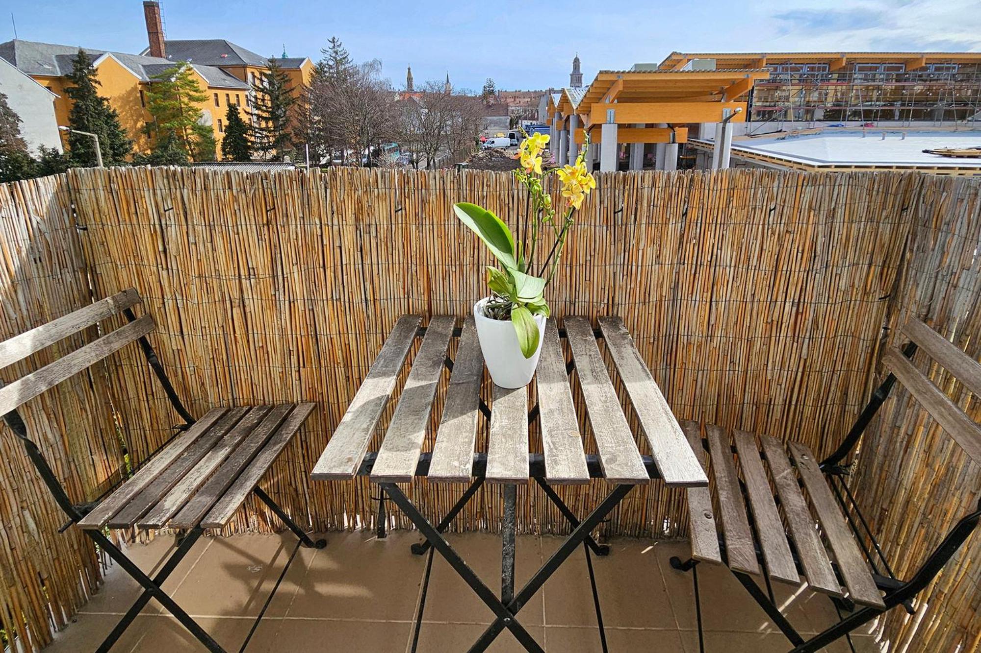 Market Apartman Šoproň Exteriér fotografie